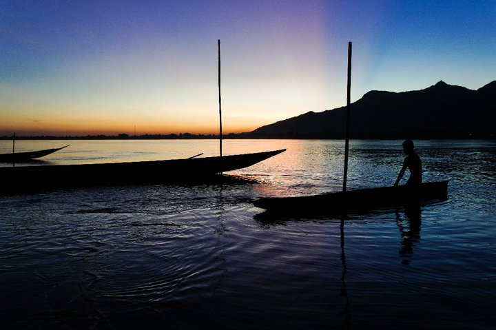 Sampan